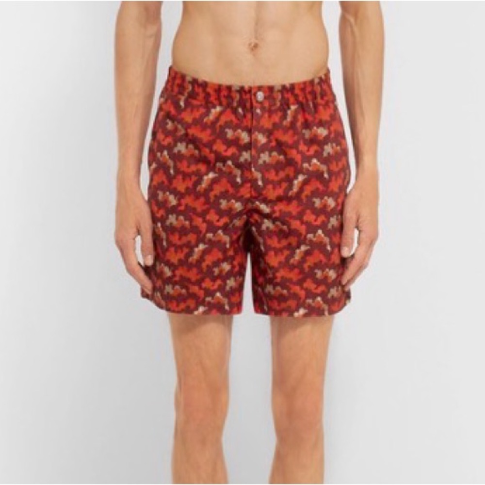 JP Tod's Men's Tod's red cloud-printed swim‎ shorts. Size xxl